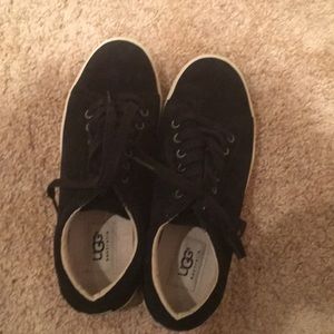 Moving Sale!!Uggs black 5.5 sneakers